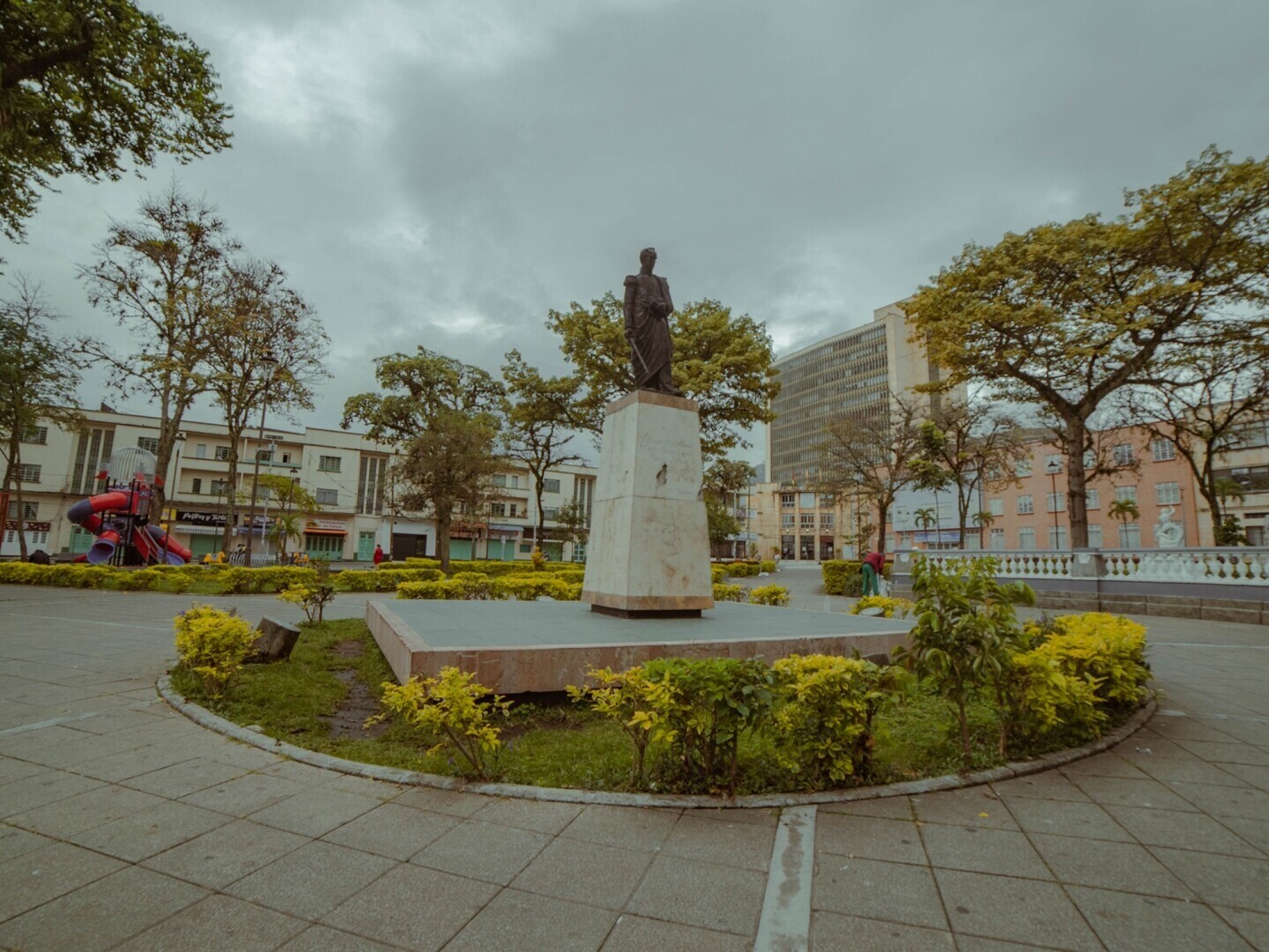 Plaza De Bolívar