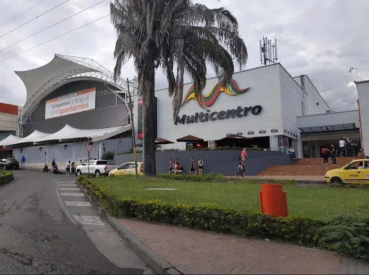 Centro Comercial Multicentro